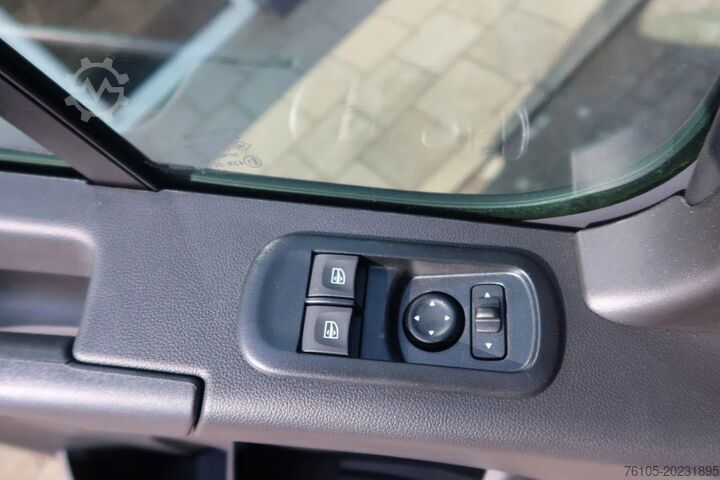 Gekoelde bakwagen Renault Master Koel/Vries/Verwarmen Met nachtaansluitin...