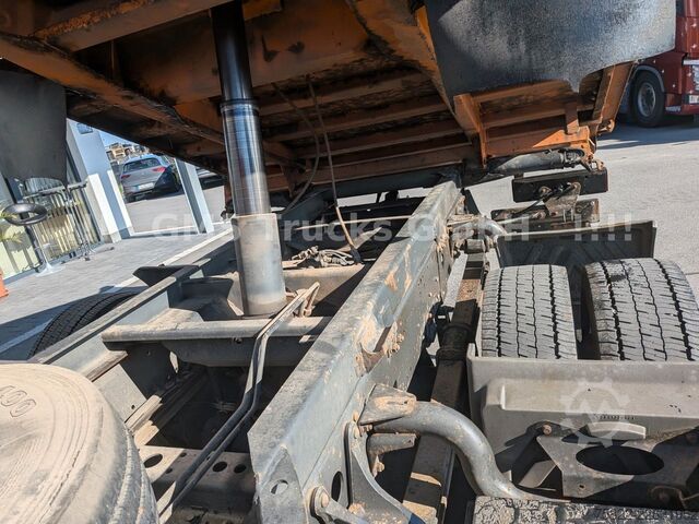 Kiper kamion MERCEDES-BENZ Atego 1218 / Kipper+Kran / load 5,2ton / E3