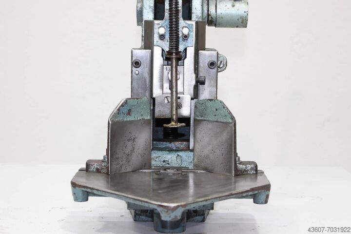 Maskin för rundning av hörn Polygraph Y6R