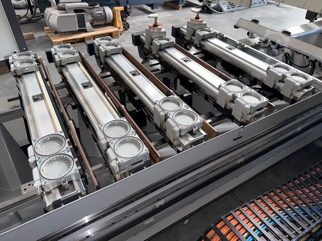 Centru de prelucrare BIESSE ROVER A 1359 ATS