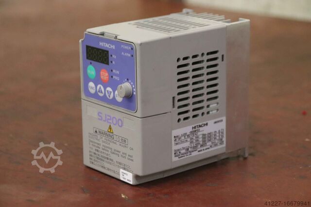 Frequency converter 0.55 kW Hitachi SJ200-005NFE2