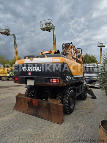 Mobiele graafmachine HYUNDAI ROBEX 210W-9