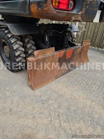 Mobiele graafmachine HYUNDAI ROBEX 210W-9