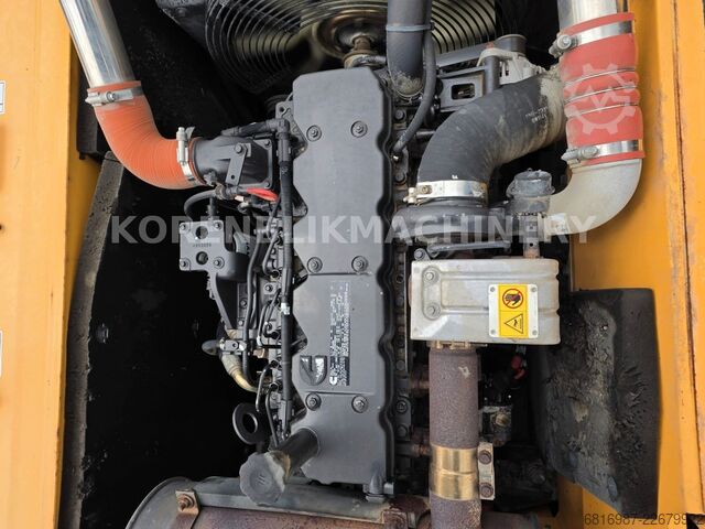Mobiele graafmachine HYUNDAI ROBEX 210W-9