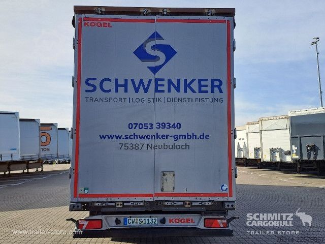 Open oplegger met zeil Kögel Curtainsider Mega