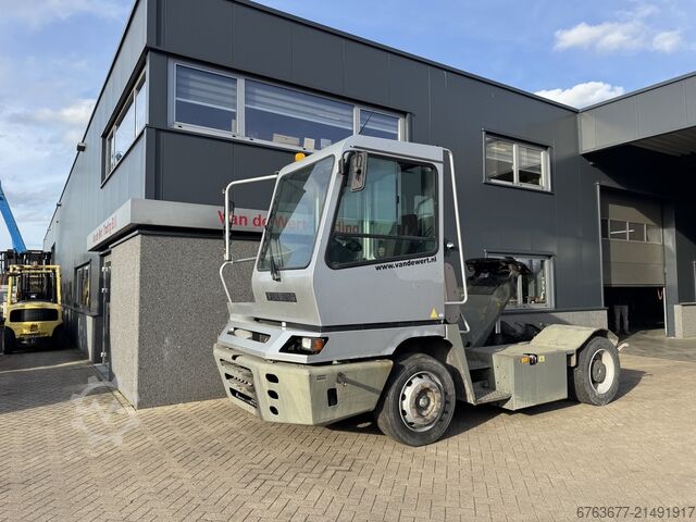 Terberg YT 182 4X2 posunovací tahač / Allison 2009 NL registrace TERBERG YT 182 4X2 Rangeer Trekker / Allison 2009 NL Registratie