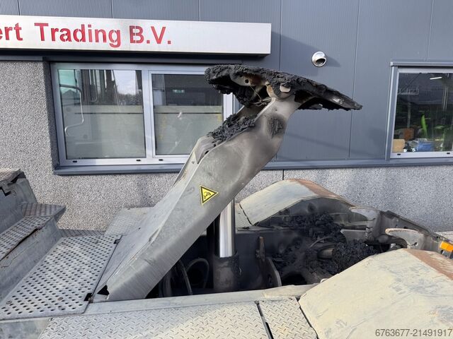 Terberg YT 182 4X2 posunovací tahač / Allison 2009 NL registrace TERBERG YT 182 4X2 Rangeer Trekker / Allison 2009 NL Registratie