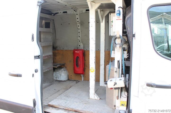 Nákladní pracovní plošina Renault Master  France-Elevateur 14m - 2 b 265kg