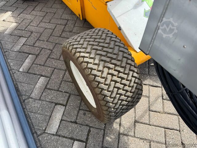 Scharnierende telescopische hoogwerker Niftylift HR12NE Hoogwerker Knikarmhoogwerker