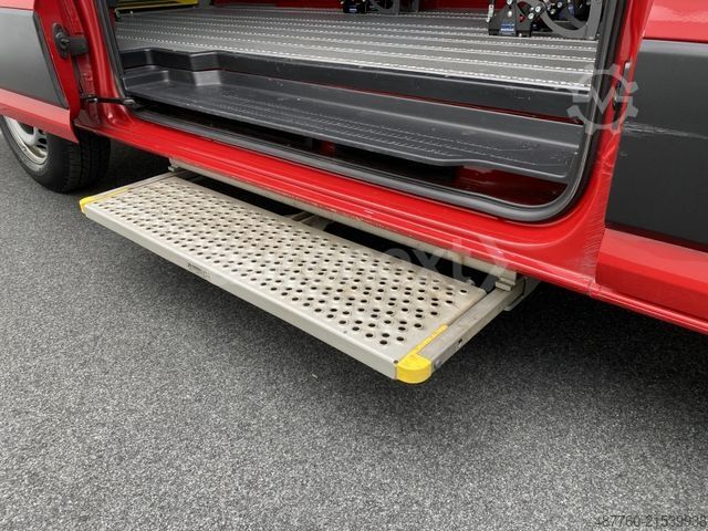 Minibus VW Crafter 35 *Rollstuhl-Lift* 6-SITZE+KAMERA 4325