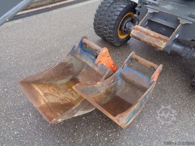 Mobile excavator VOLVO EW60E Powertilt + Löffelpaket