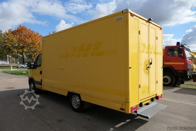 Transporter mit Koffer iveco Daily 35 S11 C30C AUTOMATIK KAMERA Regale LUFT DURCHGANG EURO-5 CoC
