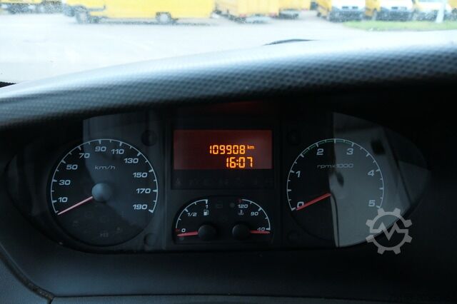 Transporter mit Koffer iveco Daily 35 S11 C30C AUTOMATIK KAMERA Regale LUFT DURCHGANG EURO-5 CoC