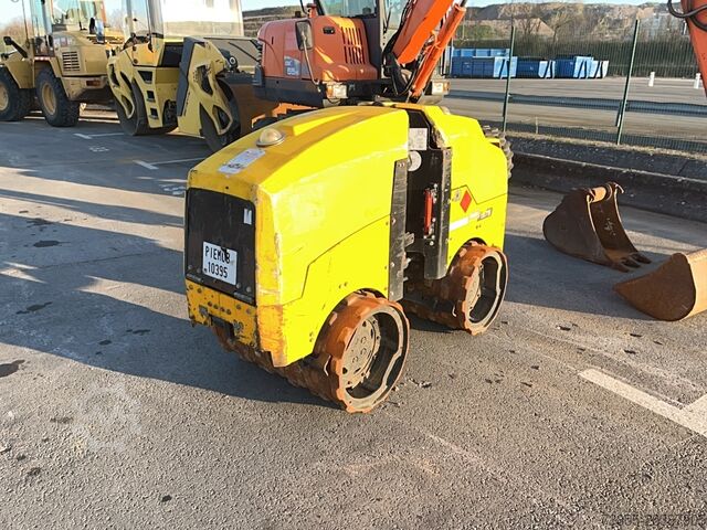 Rodillo tándem Ammann ARR 1575 – Remote-Controlled Trench Roller Ideal for Soil Compaction