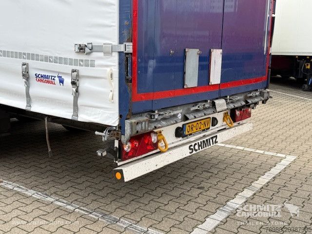 Brandalı açık yarı römork Schmitz Cargobull Curtainsider Mega